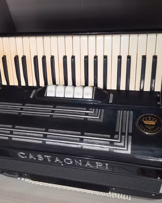 Fisarmonica CASTAGNARI 120 BASSI