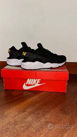 Nike Air Huarache tg. 43