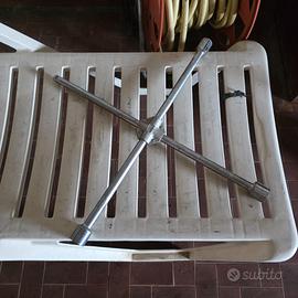 CHIAVE A CROCE PER MEZZI PESANTI