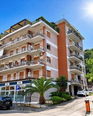 4 LOCALI A CASSINO