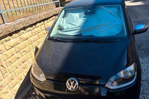 Volkswagen Up! 1.0 Ecofuel Metano casa madre