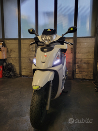 Kymco people gti 200 2013