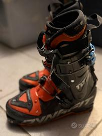 Scarponi dynafit  tlt 6 scialpinismo