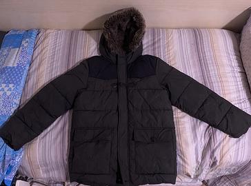 Piumino Benetton uomo nero cappuccio con pelliccia