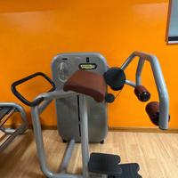 Glute machine technologym element