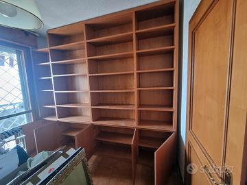 Libreria a muro su misura