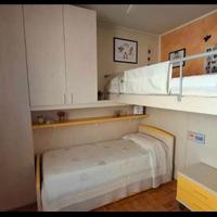 cameretta con letti a castello 