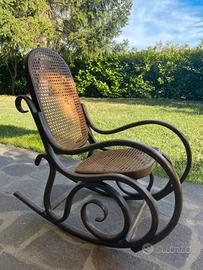 sedia a dondolo vintage 