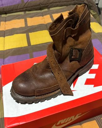 Stivaletti vintage caterpillar uomo
