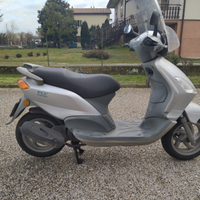 Piaggio fly 50 4 tempi