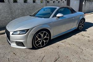 Audi TT Roadster 2.0 TFSI quattro S tronic line