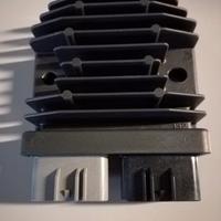 Regolatore di tensione Yamaha FZ1