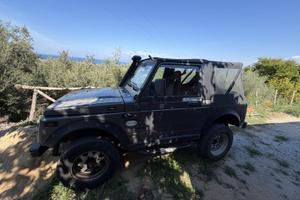 Suzuki samurai