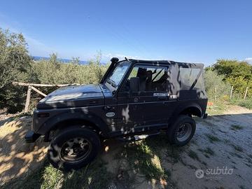 Suzuki samurai