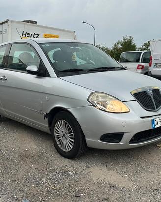 Lancia Ypsilon 1.2 ModaMilano