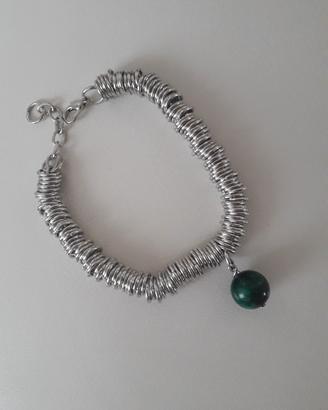 Bracciale acciaio nuovo con pendente verde