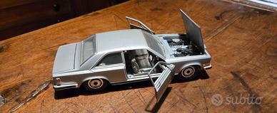 bburago 3001 Rolls-Royce Camargue 1/22 anni '70
