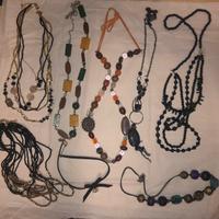 Collane, bracciali, orecchini