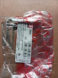 AVE 25 GS  n. 10 ganci metallici  ricambio