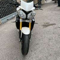 Triumph speed triple r 1050