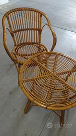 Tavolino da caffè con due poltrone vimini, vintagr