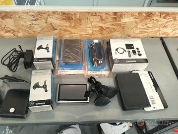 navigatore Garmin nuvi 