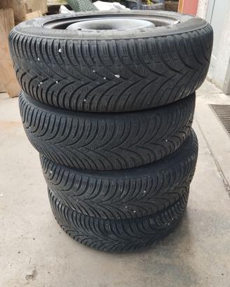 Gomme auto