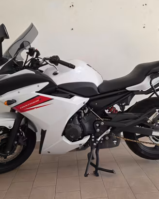 Yamaha XJ6 Diversion