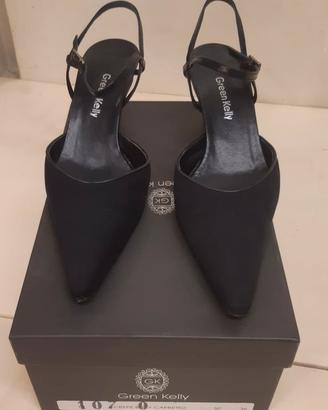 2 paia di scarpe e sandali