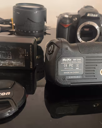 NikonD90 +  18-105 + Caricabatteria + Battery pack