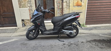 Scooter Aprilia SXR50