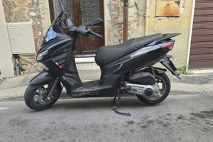 Scooter Aprilia SXR50