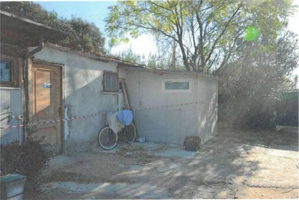 Immobile in asta di 46560 m² a Sermoneta - Vista 3
