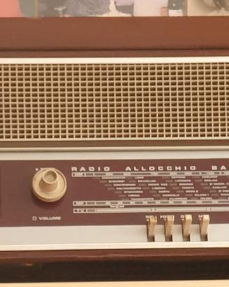 Radio Allocchio Bacchini con giradischi Lesa

