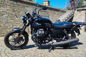 MOTO GUZZI V7 III STONE con accessori