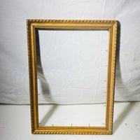 Cornice vintage in legno