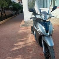 Kymco People 200i 