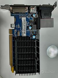 Scheda video Sapphire R5 230 1GB DDR3