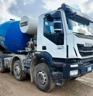 Iveco Trakker 410T45 + Betoniera Cifa