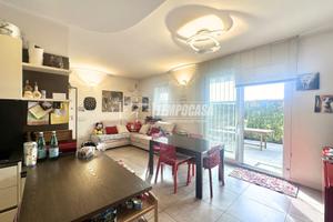 QUADRILOCALE CON GIARDINO PRIVATO E BOX DOPPIO