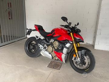 Streetfighter V 4 S - anno 2021 - soli 5800 km