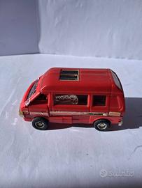 TRANSFORMERS G1 AUTOBOT IRONHIDE TAKARA MP-27