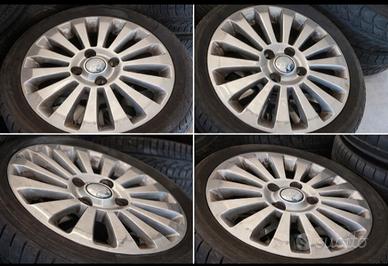 4 cerchi in lega originali Ford da 16" con gomme