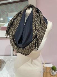 Foulard Fendi