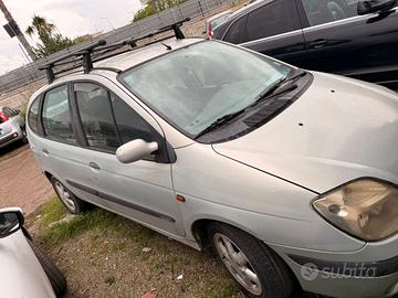 Renault Megane Scenic 