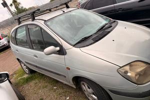 Renault Megane Scenic 