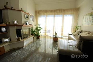 Villa di 190 m² con più di 5 locali e box auto dop