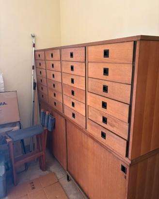 Mobile vintage Anonima Castelli