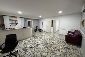 NEGOZIO A MARCIANISE
