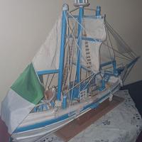 Barca fatta a mano